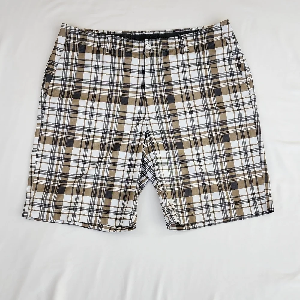 Hogan ben plaid